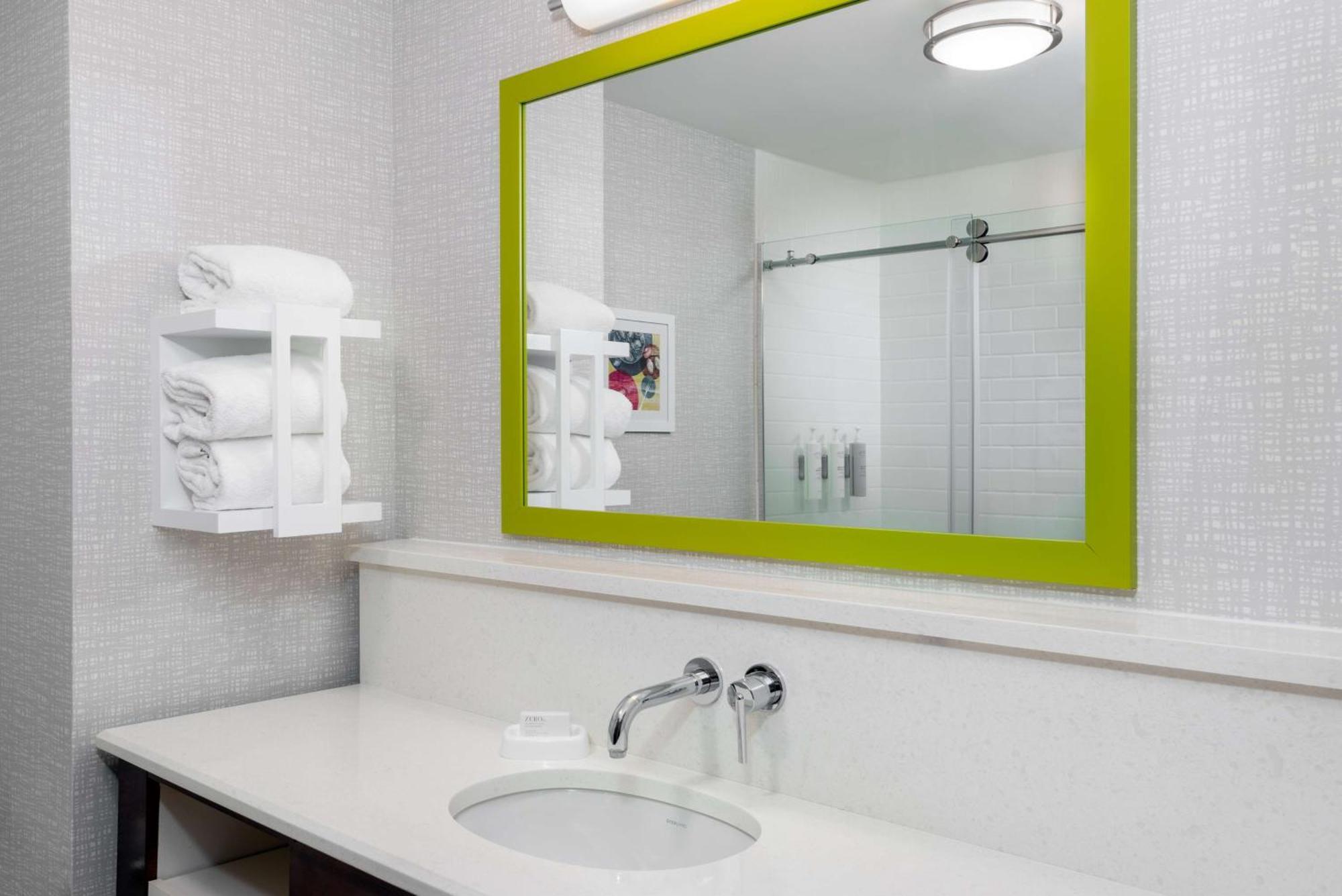 Hampton Inn Coventry-Warwick Area Екстер'єр фото