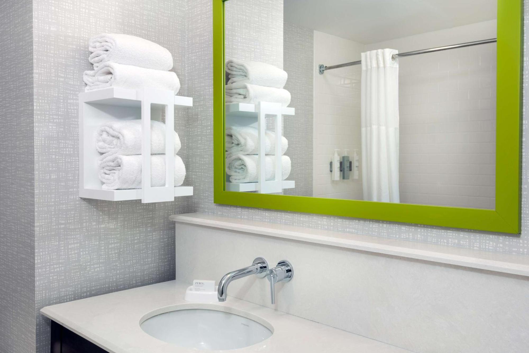 Hampton Inn Coventry-Warwick Area Екстер'єр фото