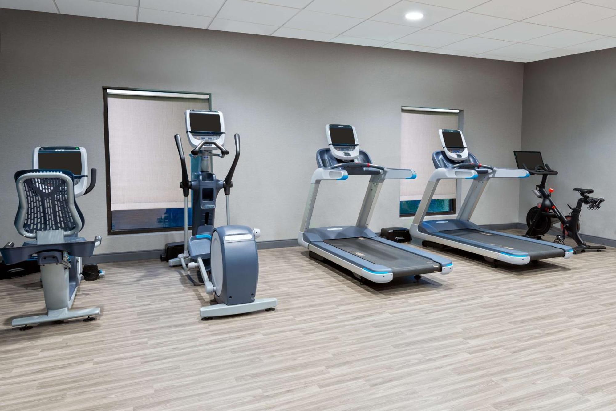Hampton Inn Coventry-Warwick Area Екстер'єр фото