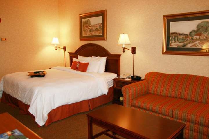 Hampton Inn Coventry-Warwick Area Екстер'єр фото